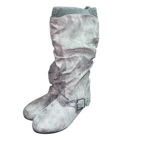 Stylish Gray Kid’s Boots